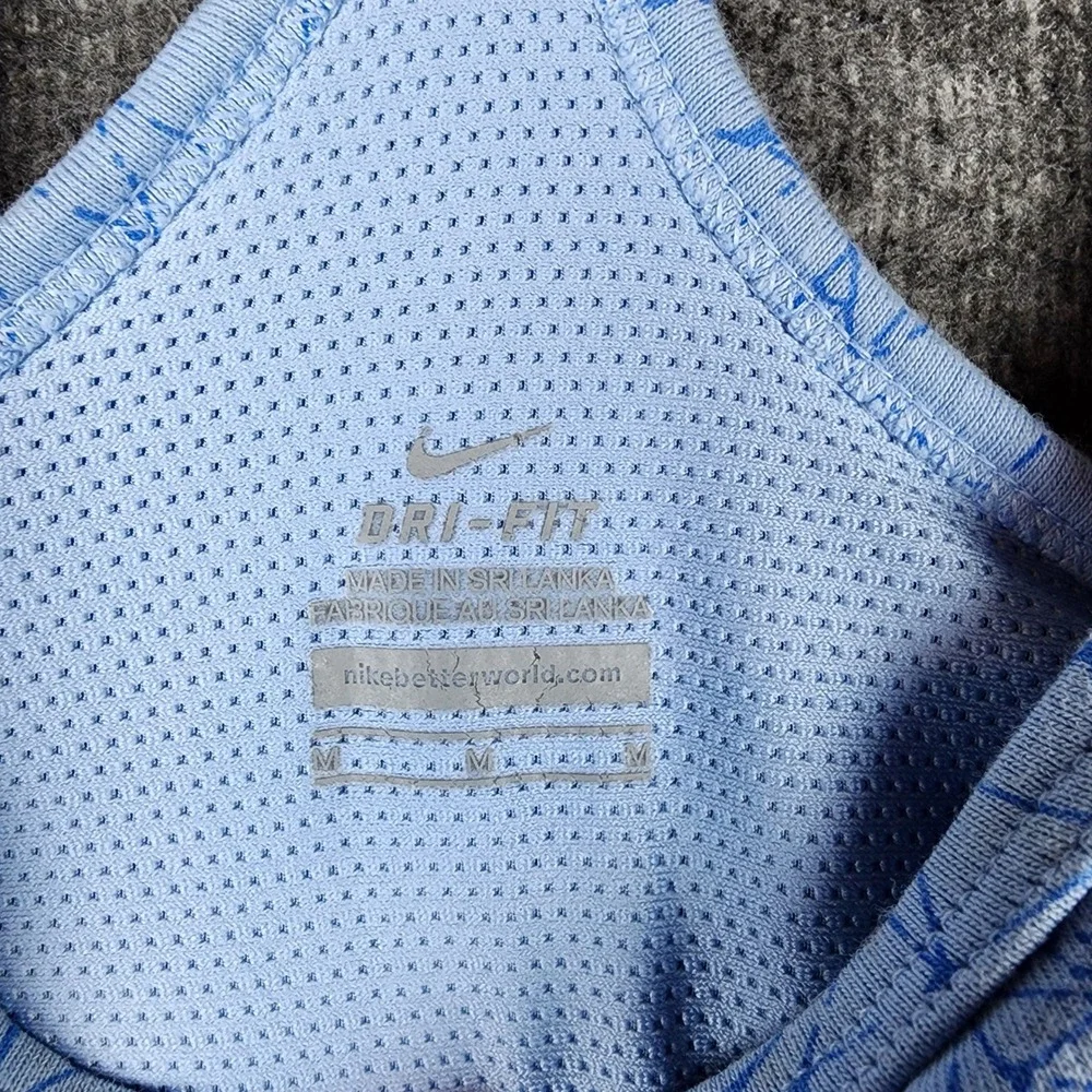 Nike Tank Top Womens M 453669-404 Light Blue Geometric Racerback EUC